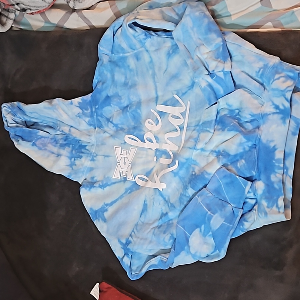 East Celebrity Elite Youth Sweatshirt